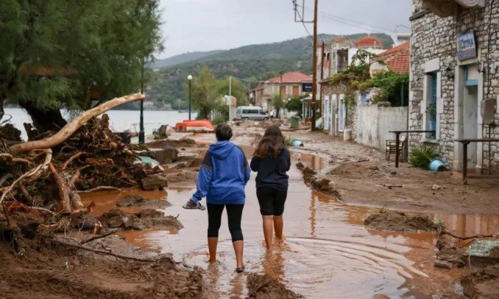 Κατακερματισμένο το οδικό δίκτυο στο Πήλιο - Τεράστιες ζημιές στην παραγωγή μήλων